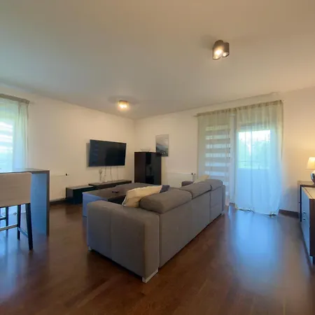 Wroclavia Spacious By Bookinghost 브로츠와프