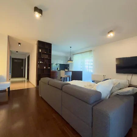 Wroclavia Spacious By Bookinghost * 브로츠와프